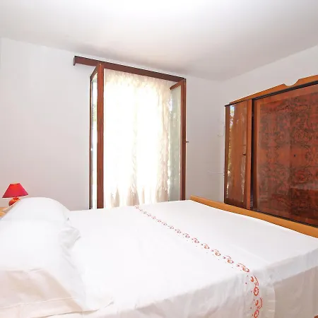 Appartement Bruno 157 *