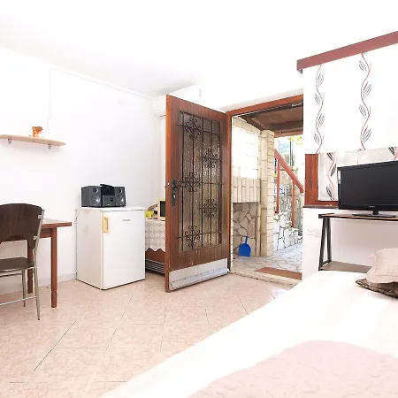 Appartement Bruno 157 *